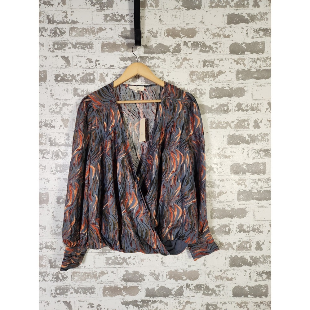 Entro Faux Wrap Artsy Top Size Medium Gray Abstract Fall Brunch Dark Academia